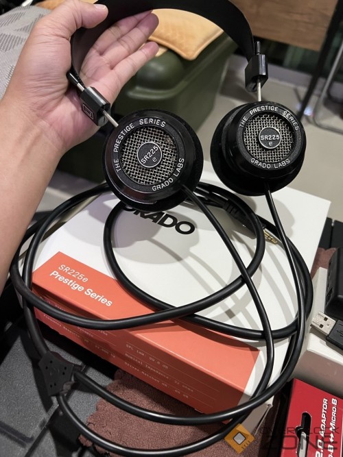 669BF552 C157 45BC 9382 70F5425DDA15 1 102 o Large